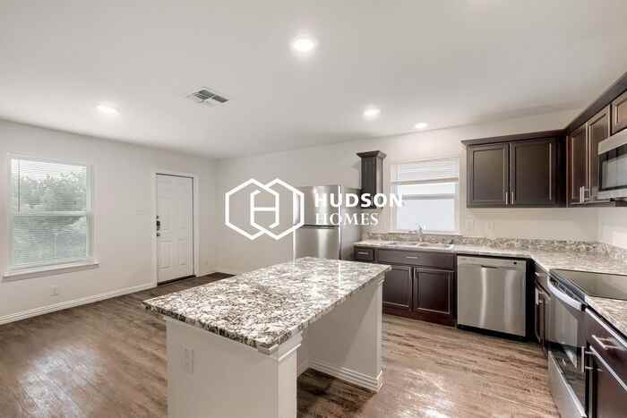 2434 Bermuda Dr - Photo 7 of 16