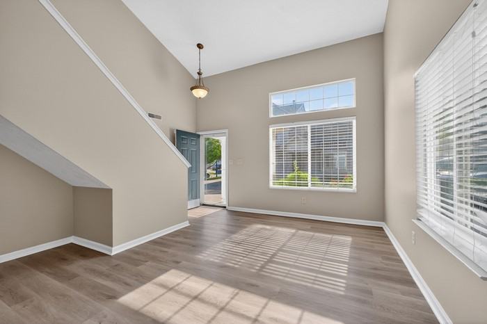 9833 Worthington Blvd - Photo 3 of 30