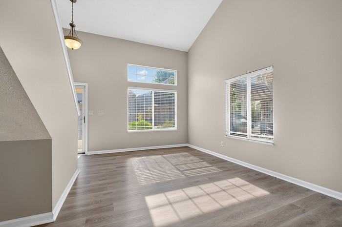 9833 Worthington Blvd - Photo 4 of 30