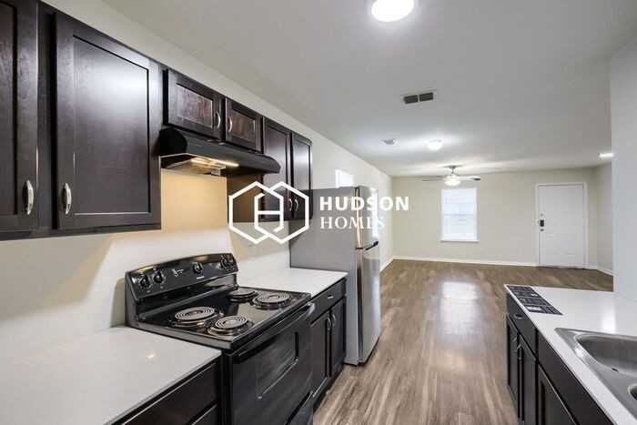 3509 Pickett St - Photo 5 of 14
