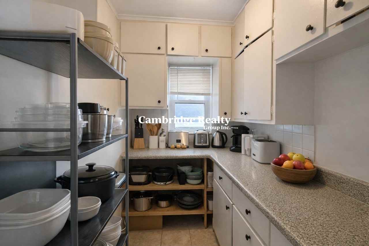 9 Medford St #1T - Photo 3 of 14