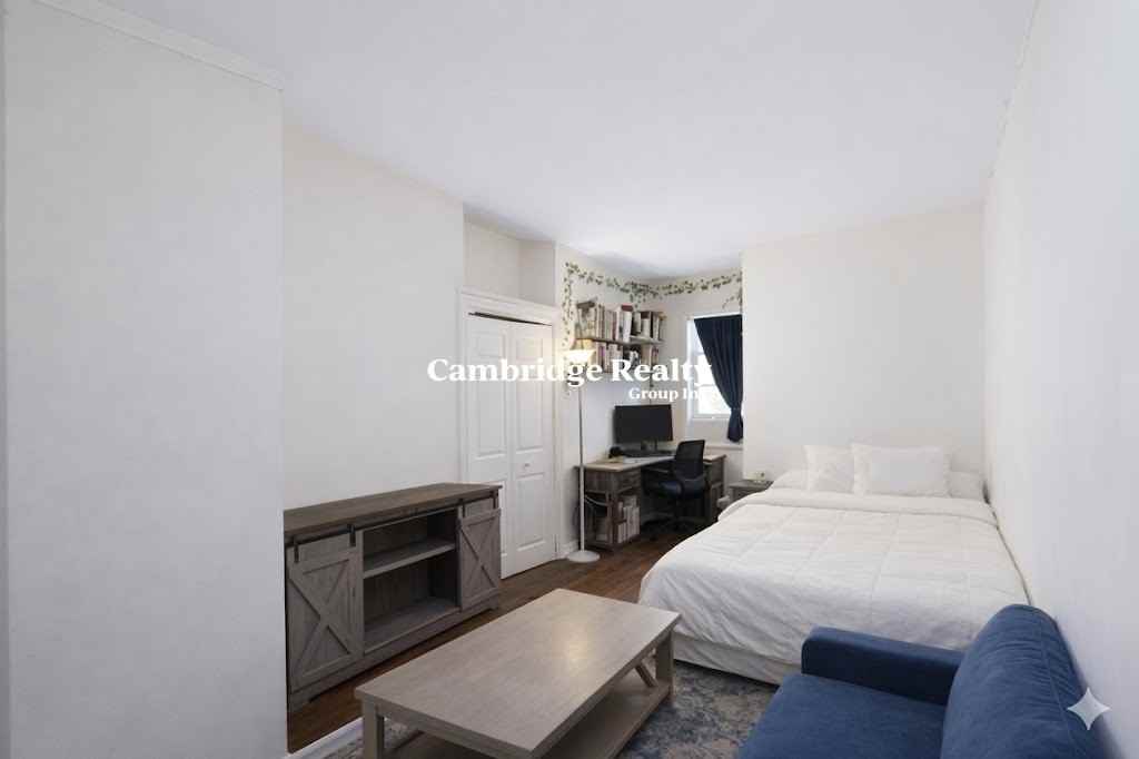 9 Medford St #1T - Photo 4 of 14