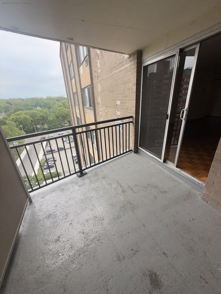 Hancock St #12D - Photo 5 of 18