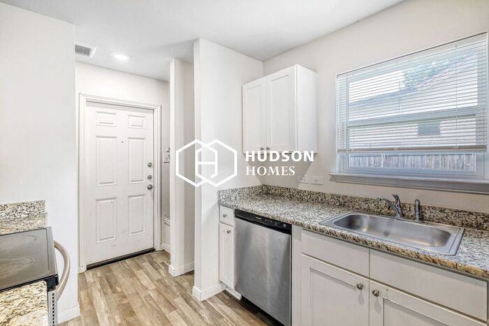 458 Ferris Ave - Photo 5 of 12