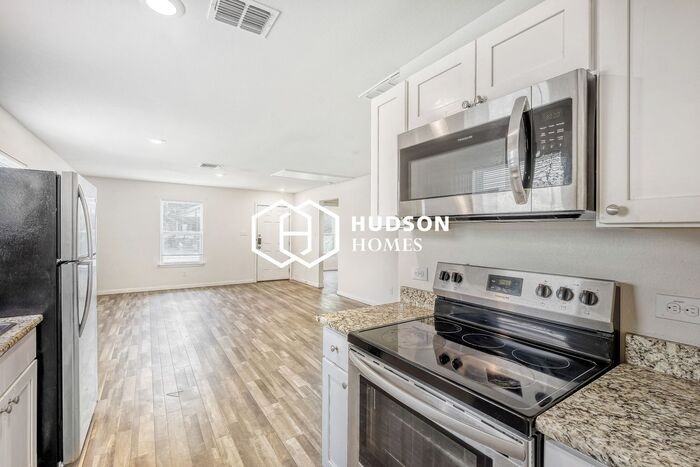 458 Ferris Ave - Photo 6 of 12