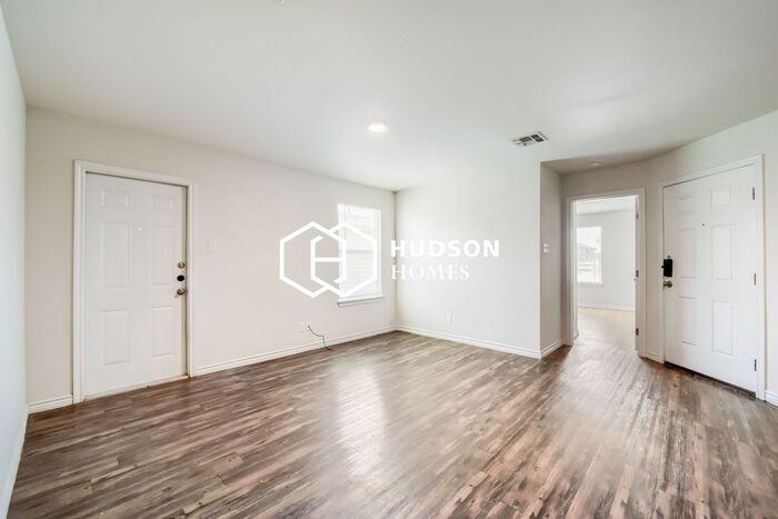 136 E 11th St - Photo 3 of 13