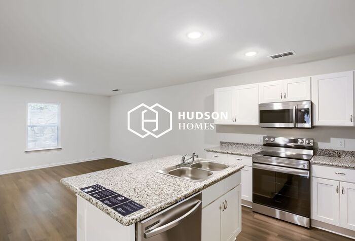 506 E Shepherd St - Photo 6 of 14