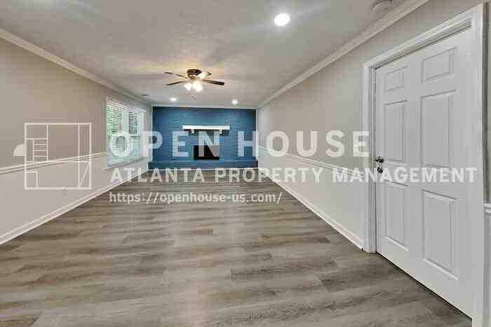 798 Brownlee Ln - Photo 4 of 20