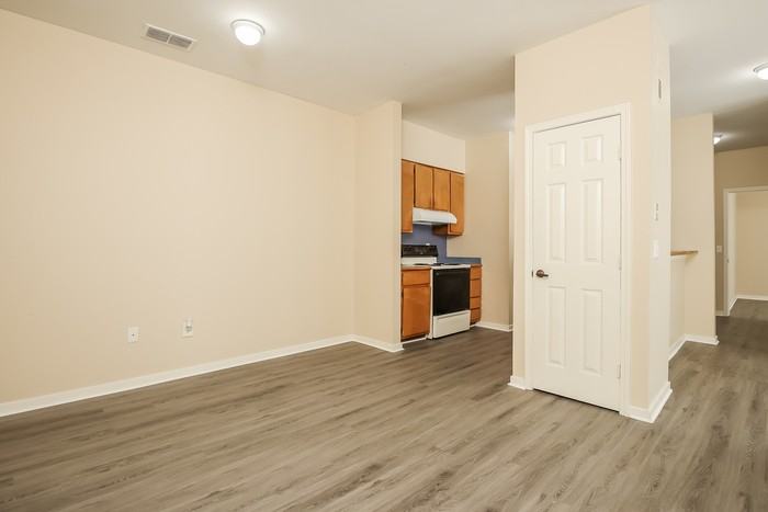 115 Drake St #D - Photo 5 of 11