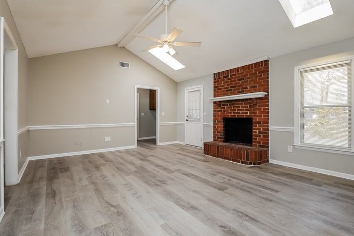102 Totem Ct - Photo 4 of 10