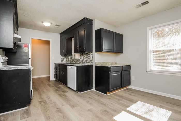 102 Totem Ct - Photo 5 of 10