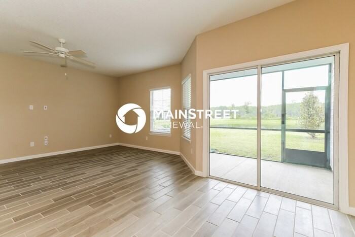10311 Benson Lake Dr - Photo 4 of 16