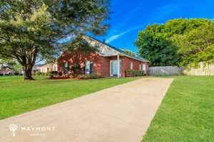 featured image of 718 Sandy Ridge Ct