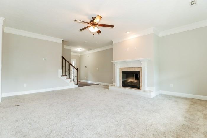 317 Claudia Dr - Photo 3 of 11