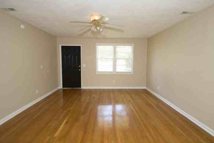 1707 Long Shadow Ln - Photo 4 of 8