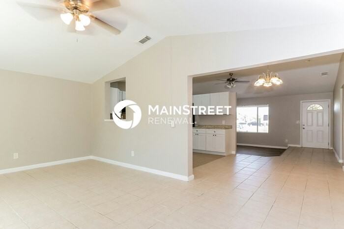 2299 Se Glover St - Photo 6 of 16