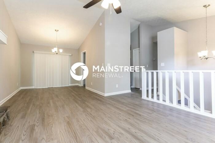2635 Wildflower Ln - Photo 4 of 17
