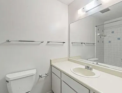 2380 E Geddes Ave #B - Photo 5 of 22