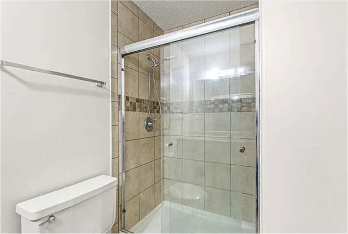 2380 E Geddes Ave #B - Photo 7 of 22