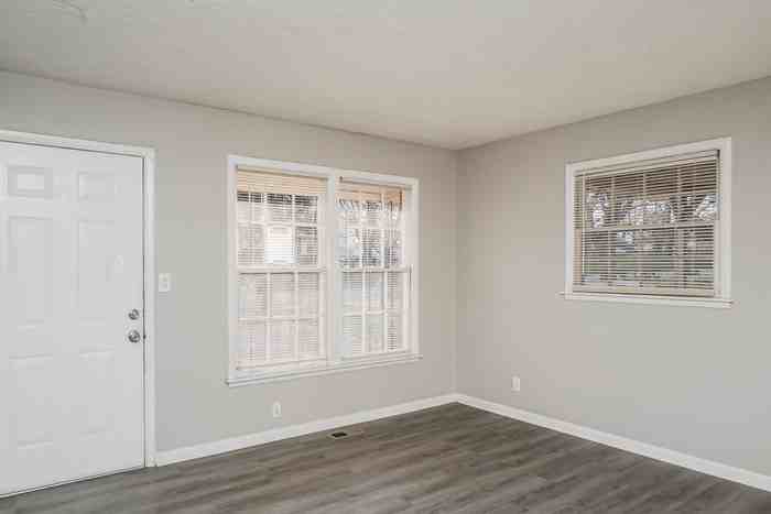 1706 Golf Club Ln Nw - Photo 3 of 11