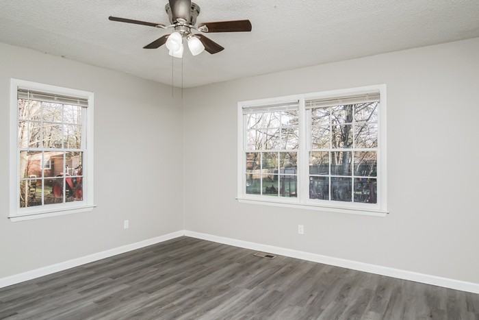 1706 Golf Club Ln Nw - Photo 6 of 11