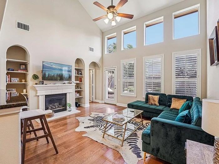 2210 Onion Creek Pkwy #1104 - Photo 2 of 23