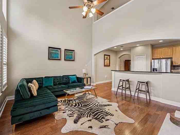 2210 Onion Creek Pkwy #1104 - Photo 4 of 23