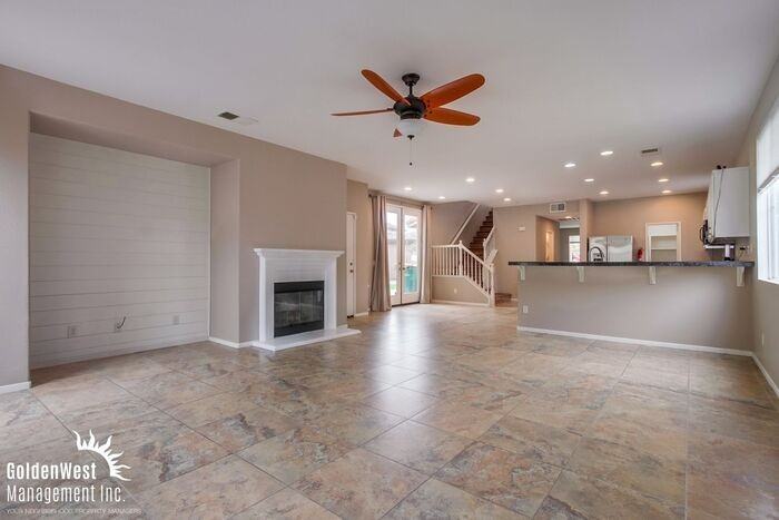 1002 Greenway Rd - Photo 3 of 24