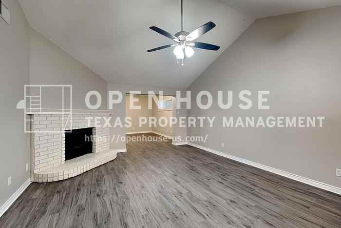 505 Yellowstone Dr - Photo 4 of 20