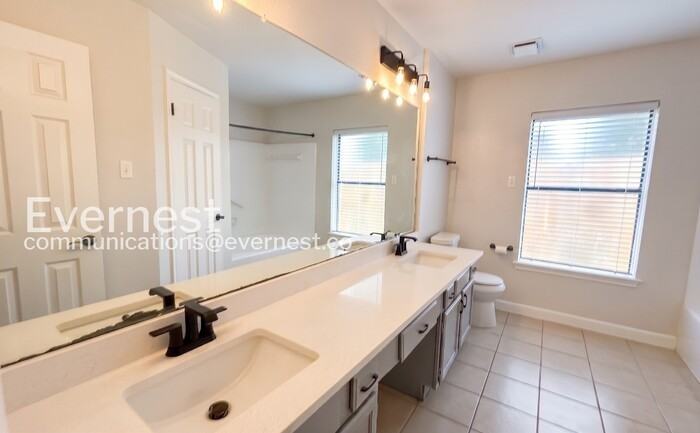 4730 Black Rock St - Photo 7 of 20