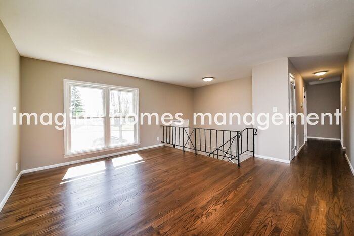 5356 Diana Lynn Dr - Photo 5 of 18