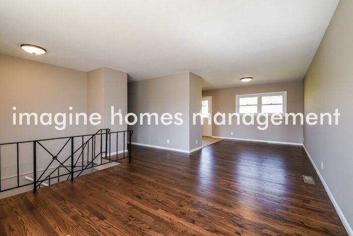 5356 Diana Lynn Dr - Photo 6 of 18