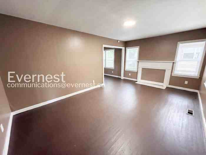 1412 Woodward Rd - Photo 3 of 24