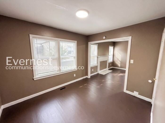 1412 Woodward Rd - Photo 5 of 24