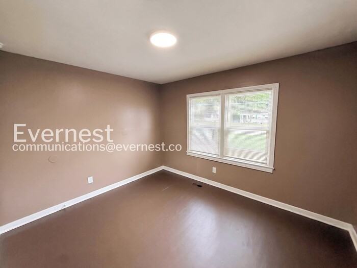 1412 Woodward Rd - Photo 7 of 24