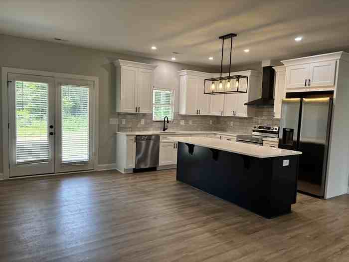 718 S Pleasant Coates Rd - Photo 3 of 20