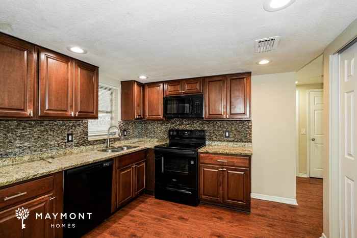 6431 Citation Dr - Photo 7 of 15