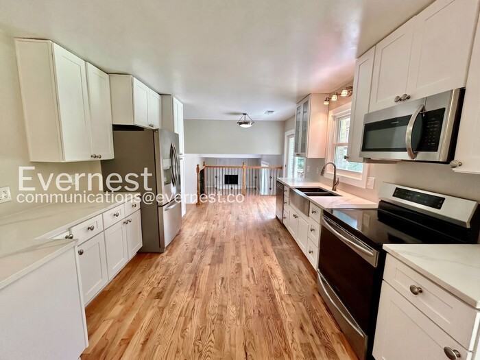 195 Jade Cove Dr - Photo 3 of 36
