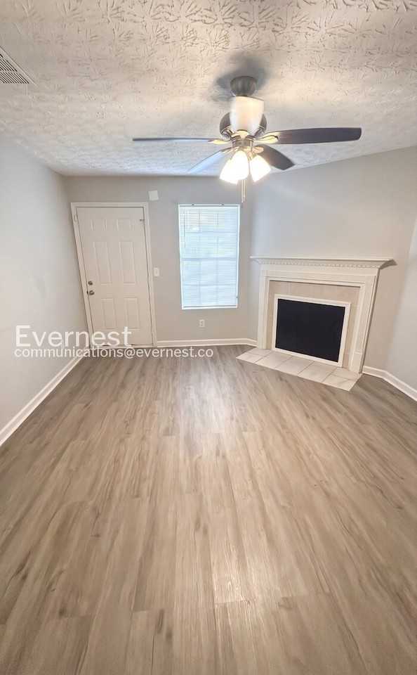 9471 Bogey Ct - Photo 6 of 41