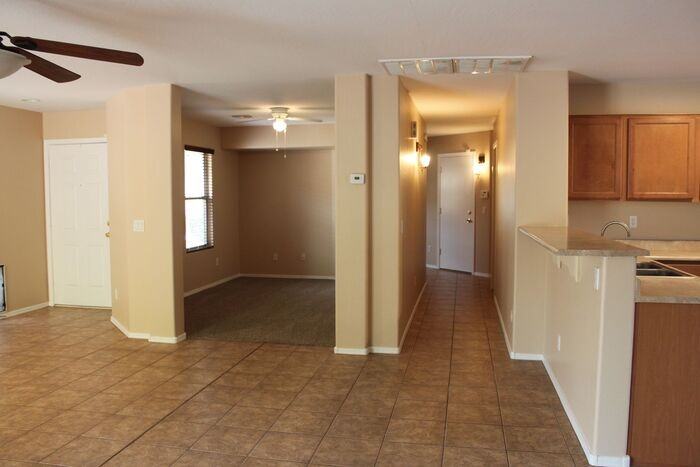 33082 N Cat Hills Ave - Photo 6 of 34