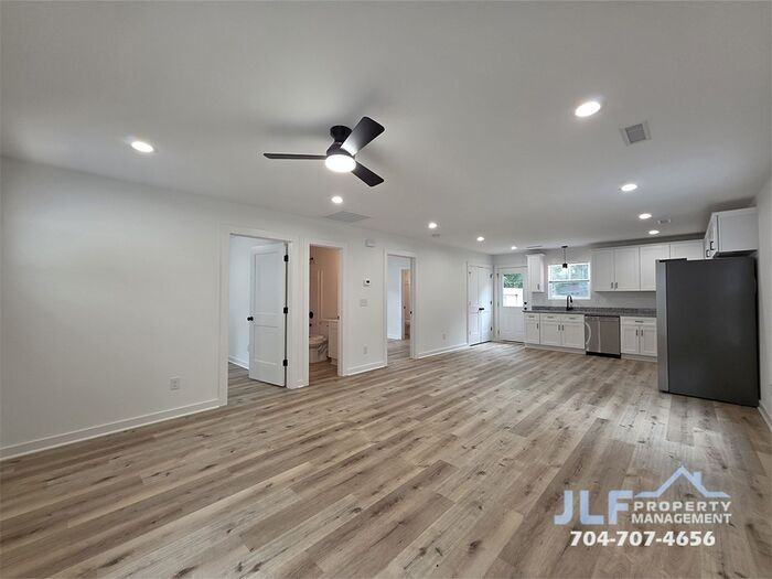 163 Hillcrest Rd - Photo 3 of 13