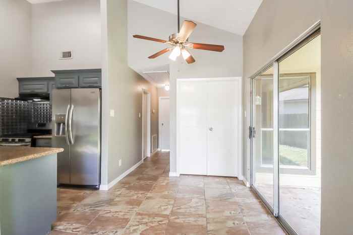 3117 Oak Rock Cir - Photo 4 of 14