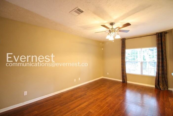 8904 Greylock Dr - Photo 4 of 21
