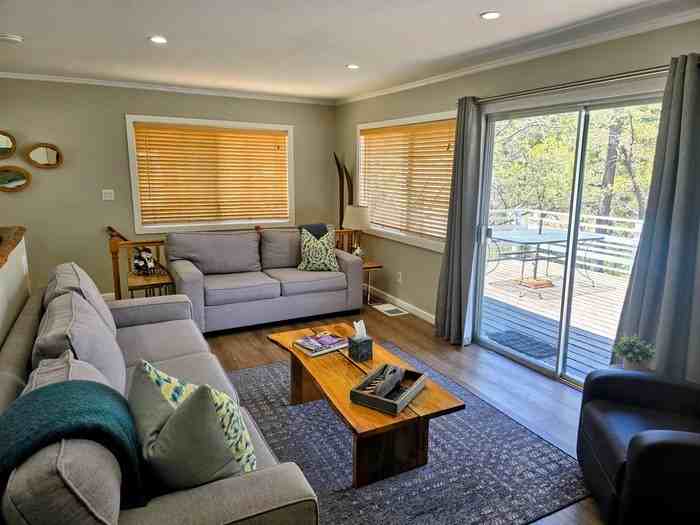 1394 Lassen Ct - Photo 4 of 13