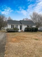 featured image of 1676 Guilford Dr