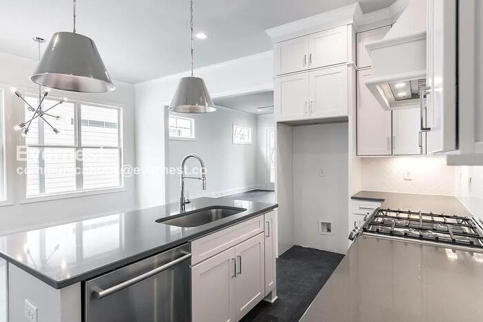 6525 Mercomatic Ct - Photo 3 of 26