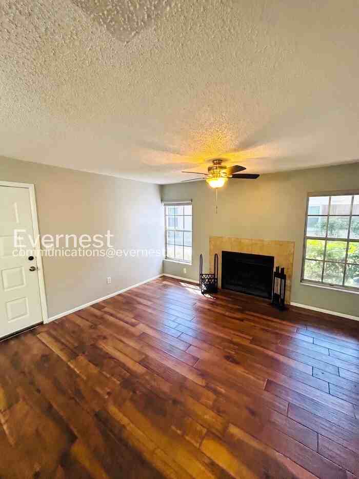 2998 Bonaventure Cir #104 - Photo 2 of 27
