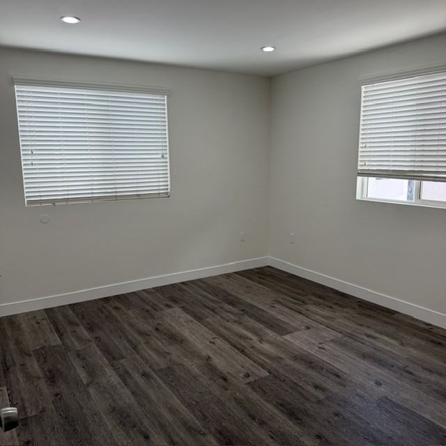 5874 Towne Ave - Photo 4 of 11
