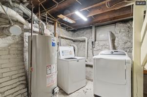 featured image of 811 Oakland Dr #6