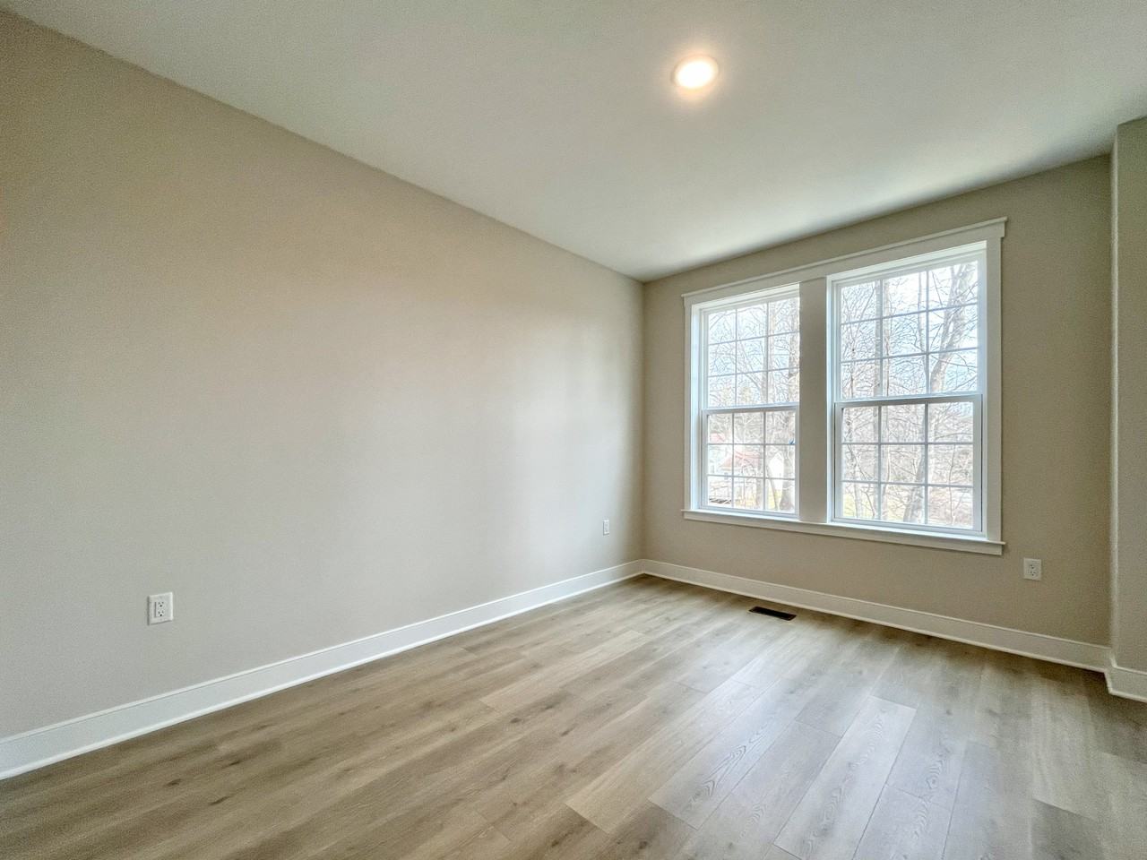104 Myrtle Rd #104 - Photo 4 of 23
